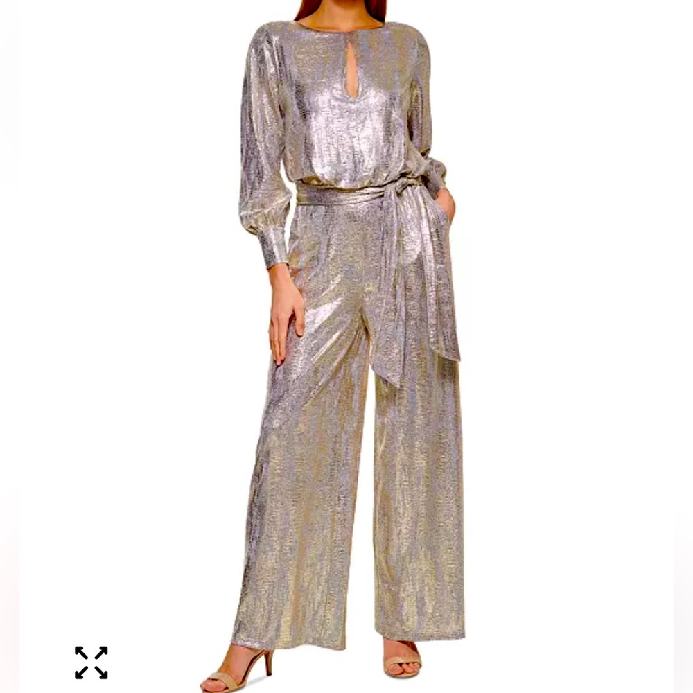 Vince Camuto NWT Metallic Wide Leg Belted Jumpsuit Size 10